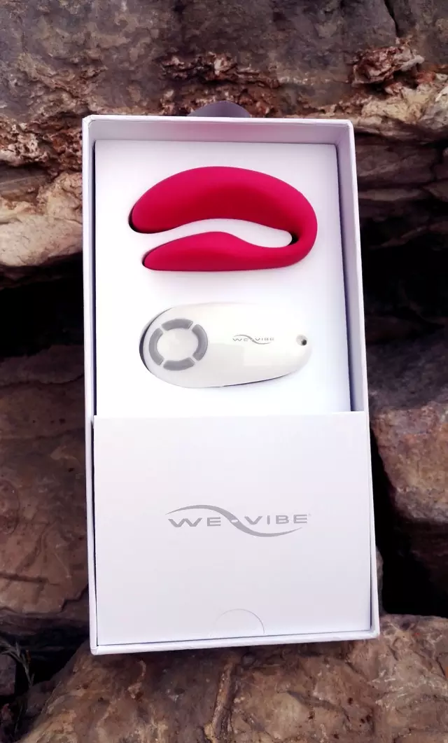 评测:情趣新招,we-vibe4PLUS情侣共振器5